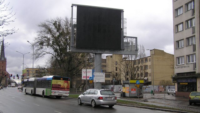 W Szczecinie przez cały weekend, aż do rana w poniedziałek nie zobaczymy informacji o utrudnieniach wyświetlanych na tablicach Systemu Zarządzania Ruchem.