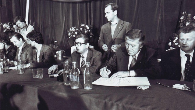 35 lat temu w sobotę 30 sierpnia 1980 roku zakończył się strajk w Stoczni im. Adolfa Warskiego i innych zakładach pracy Szczecina. Podpisano Porozumienia Sierpniowe.