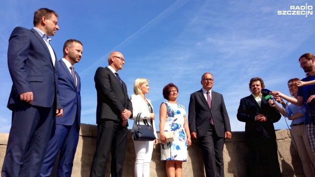 Partia Ryszarda Petru.Nowoczesna przedstawia swoich kandydatów do Sejmu i Senatu w Szczecinie i regionie. To między innymi nauczyciele akademiccy, dyrektorka szkoły muzycznej, przedsiębiorca czy prawnik.