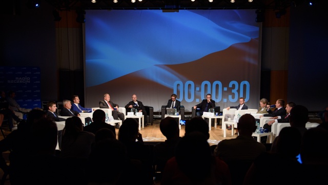 Politycy i politolodzy dyskutowali w środę podczas debaty w studiu S-1 Radia Szczecin o wprowadzeniu jednomandatowych okręgów wyborczych w wyborach do Sejmu.