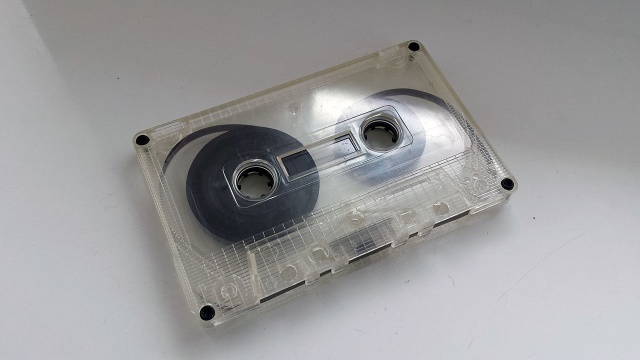 Kasety magnetofonowe wcale nie przegrały walki z płytami CD czy empetrójkami. Ich sprzedaż jest największa od 1969 roku.
