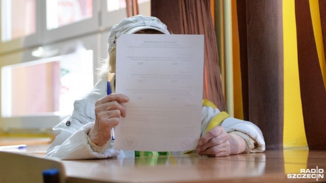 7,8 proc. wyniosła frekwencja w niedzielnym referendum ogólnokrajowym. To oznacza, że jego wyniki są niewiążące dla Sejmu. Byłyby, gdyby do urn poszła ponad połowa wyborców. O referendum dyskutowali goście poniedziałkowej audycji Radio Szczecin na Wieczór.