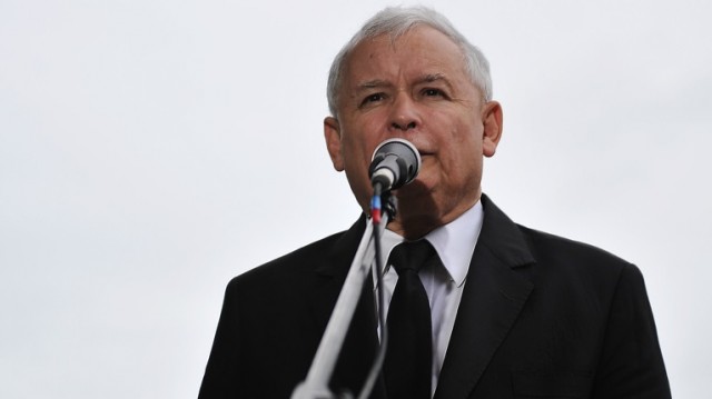 Prawo i Sprawiedliwość nie zgodzi się na przyjęcie imigrantów bez wyraźnej zgody polskiego społeczeństwa - w takich słowach sytuację w Europie podsumował prezes tej partii, Jarosław Kaczyński.