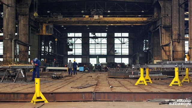 Szczeciński Park Przemysłowy kupił nowoczesną maszynę do obróbki stali. To pierwszy tak poważny zakup po upadku Stoczni Szczecińskiej Nowa. Maszyna będzie cięła blachy o grubości 16 centymetrów.