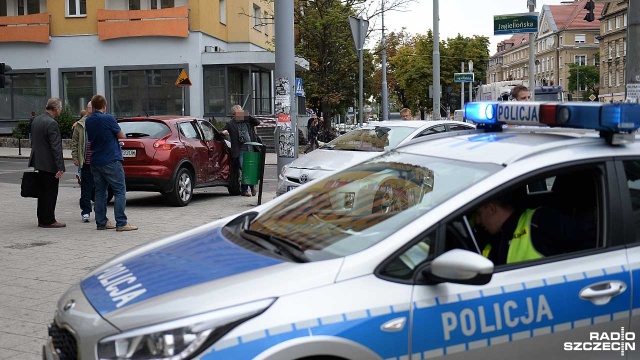Skrzyżowanie ulic Jagiellońskiej i Bohaterów Warszawy w Szczecinie już przejezdne. Przed południem doszło tam do groźnie wyglądającego wypadku.