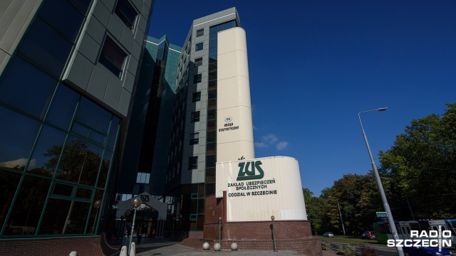 Ponad trzy razy więcej niż w szpitalu ma kosztować wyżywienie pracowników ZUS-u. Za nakarmienie jednej osoby urząd chce zapłacić 55 złotych.