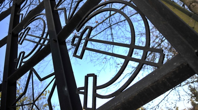 Radziecki pomnik najprawdopodobniej zostanie na skrzyżowaniu ulic Nehringa i Szosa Polska w Szczecinie. Miasto miało likwidować monument przy okazji remontu drogi. Remont drogi będzie - ale likwidacji najprawdopodobniej nie.