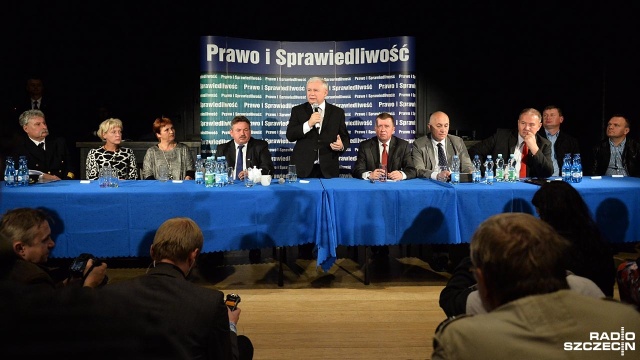Polska ziemia trafi do polskich rolników - zapewnił na spotkaniu w Stargardzie Jarosław Kaczyński. Tym samym prezes PiS obiecał rozwiązanie spraw rolników z Pyrzyc.