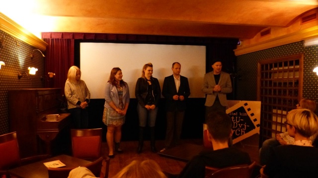 Aktorka Małgorzata Zajączkowska i reżyser Marcin Bortkiewicz wzięli udział w szczecińskiej premierze filmu Noc Walpurgi. Produkcja dostała nagrody na festiwalach w Gdyni i Koszalinie.