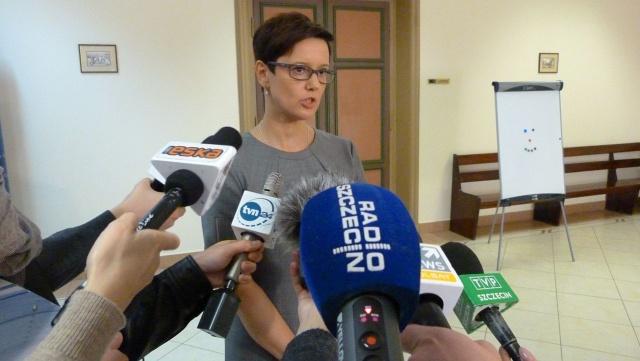 Rolnicy stworzyli zorganizowaną grupę przestępczą, a jednym z dowodów są podsłuchy - takie informacje o śledztwie dotyczącym ustawiania przetargów na ziemię pod Pyrzycami przekazała dziennikarzom rzeczniczka Prokuratury Okręgowej w Szczecinie Małgorzata Wojciechowicz.
