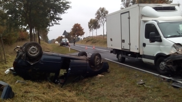 Dwa samochody zderzyły się na drodze krajowej nr 20, między Węgorzynem a Winnikami. Do stłuczki doszło we wtorek przed południem.