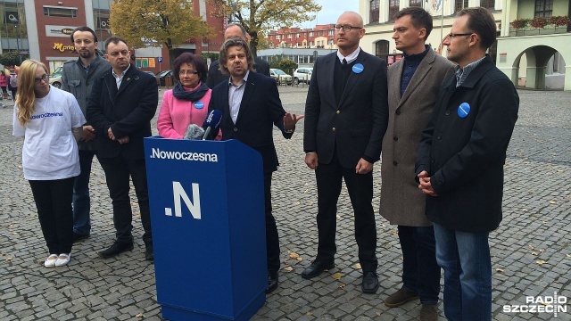 Reforma Karty Nauczyciela, szukanie i promowanie zdolnych uczniów a także nauczycieli, wreszcie reaktywacja szkolnictwa zawodowego i powiązanie kultury z edukacją i gospodarką - takie propozycje mają działacze.Nowoczesnej ze Szczecina i regionu.
