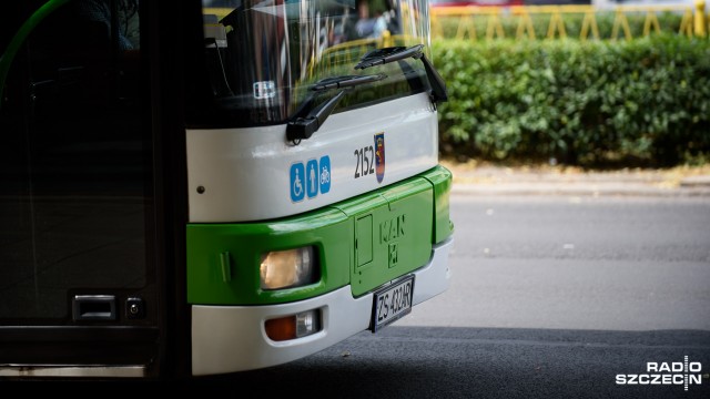 Dwa nowe przystanki autobusowe powstaną na ul. Wilczej w Szczecinie. Ten w kierunku Polic będzie zlokalizowany w pobliżu kładki dla pieszych. Jadący w dół do Sczanieckiej będą mogli wsiadać i wysiadać w zatoce za skrzyżowaniem z ul. Kołakowskiego.