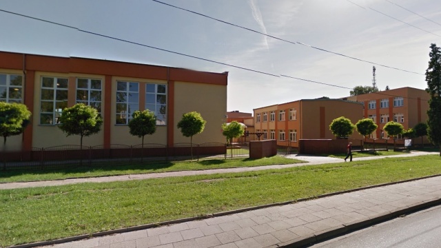Coraz większe problemy z pomieszczeniem uczniów ma Szkoła Podstawowa nr 2 w Goleniowie.