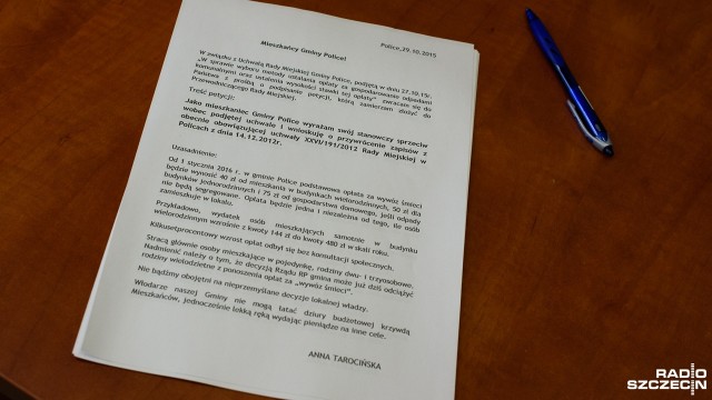 Nawet cztery razy wyższa opłata śmieciowa w Policach. Taką decyzję podjęli miejscy radni.
