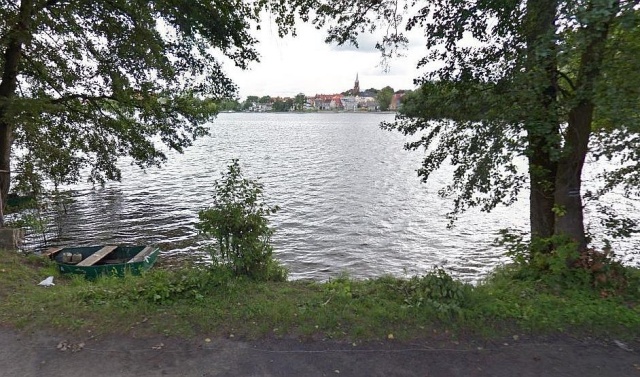 Plac zabaw przy Przedszkolu nr 9, oświetlenie przejść dla pieszych, osiedlowe uliczki i chodniki nad Jeziorem Raduń oraz plenerowa siłownia na osiedlu Zatorze - to projekty, które będą realizowane w 2016 roku w Wałczu.