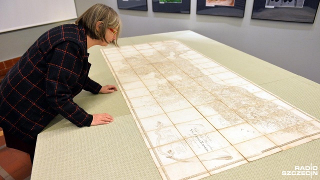Muzeum Narodowe w Szczecinie chwali się nowymi nabytkami. Wśród zakupów i darów znalazły się między innymi unikatowa mapa Pomorza z końca XVIII wieku i obraz Marka Sobczyka z warszawskiej Gruppy oraz widoki Szczecina z początków XX wieku. Te ostatnie to dar potomków dawnych szczecinian.