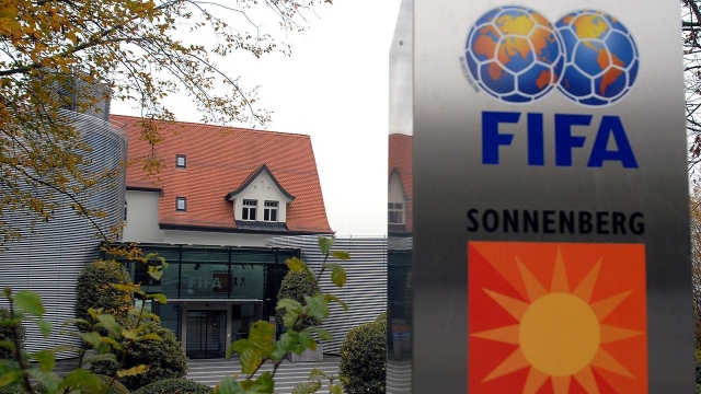 Sepp Blatter, zawieszony przez zarzuty korupcyjne szef FIFA, jest w szpitalu. Potwierdził to jego rzecznik prasowy Klaus Stoehlker.