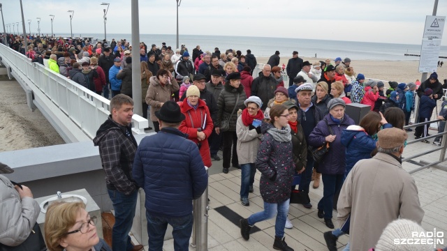Jeśli na spacer, to do Kołobrzegu. Wyremontowany deptak przy molo jest już skończony i oficjalnie otwarty.