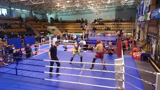 170 zawodników na trzech ringach w 10 kategoriach wagowych walczyło w sobotę w turnieju Polish Fighter Cup w Szczecinie.