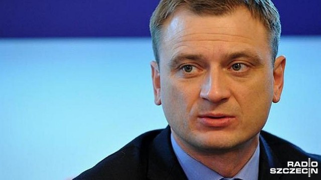 Sławomir Nitras - poseł opozycyjnej PO - w Rozmowach pod krawatem zastanawiał się, jaka będzie ranga szefa nowego resortu. W poniedziałek podczas prezentacji rządu nominowano go pod sam koniec - mówił poseł PO.