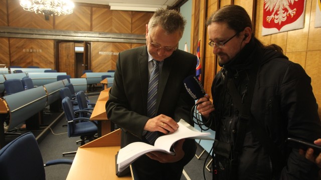 Szczecin znajdzie miejsce dla około stu uchodźców, o ile rząd da pieniądze na remont lokali komunalnych, w których mieliby zamieszkać - informuje Witold Daniłkiewicz z wydziału zarządzania kryzysowego urzędu miasta.