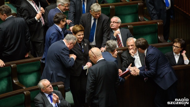 Zachodniopomorscy posłowie komentują expose premier Beaty Szydło. W środę w sali plenarnej Sejmu szefowa rządu przedstawiła cele swojego gabinetu.