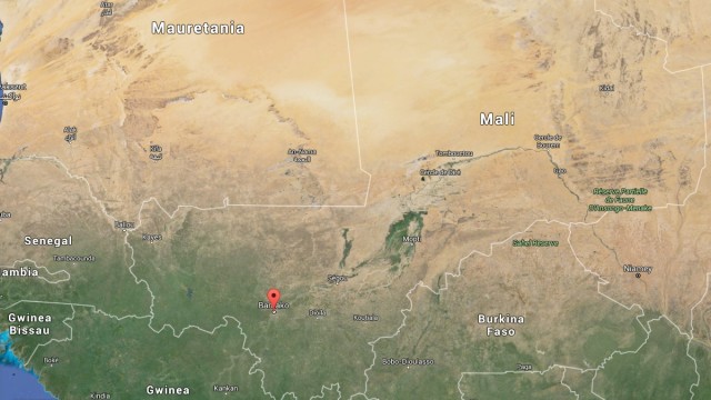 W hotelu w stolicy Mali terroryści przetrzymują 170 zakładników - podają agencje informacyjne.