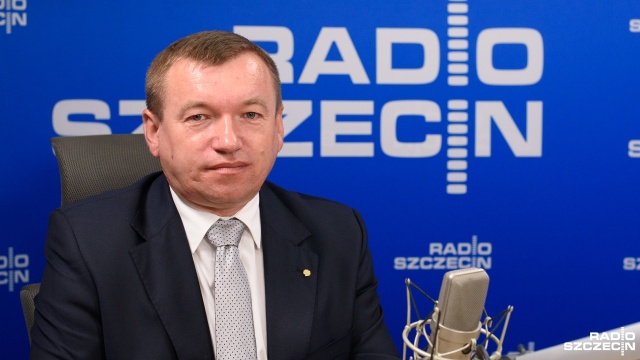 Demokracja w Polsce pod rządami Prawa i Sprawiedliwości jest zagrożona i już to widać - ocenia wicemarszałek województwa zachodniopomorskiego.