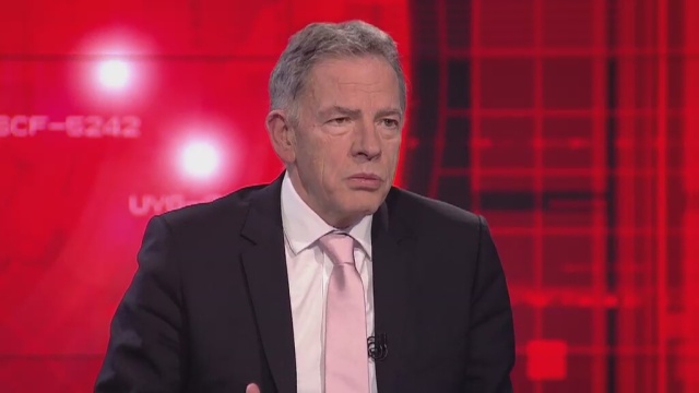 Bezpieczeństwo wymaga pewnego ograniczenia praw obywatelskich - uważa Dariusz Rosati. Były minister spraw zagranicznych i zachodniopomorski europoseł odniósł się do sytuacji po zamachach terrorystycznych w Paryżu i do zagrożenia terrorystycznego w Belgii.