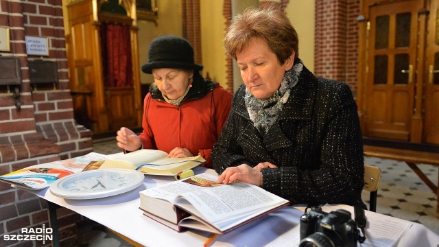 Dwunastogodzinny Maraton Biblijny rozpoczął się we wtorek rano w Szczecinie. Od godz. 6 w Bazylice św. Jana Chrzciciela wierni na zmianę czytają Pismo Święte. Skończą po 18.