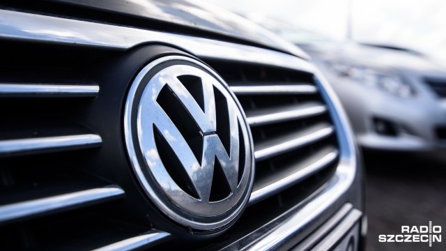 Co zrobiliście ws. afery Volkswagena - pyta prezydenta Szczecina kancelaria prawna z Warszawy, która chce złożyć pozew zbiorowy przeciwko niemieckiemu koncernowi. Na razie, aby znaleźć pokrzywdzonych i ewentualnie winnych przy aferze z emisją spalin, zbiera informacje czy urzędnicy podjęli jakiekolwiek kroki.