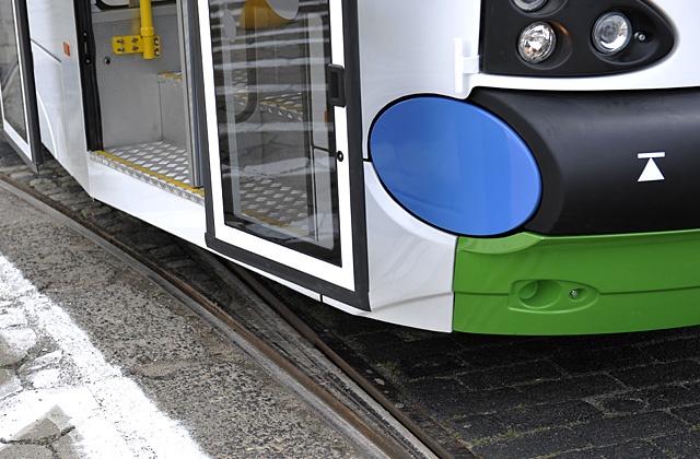 Tramwajowe trójki wracają we wtorek na swoją stałą trasę przez Aleję Niepodległości.