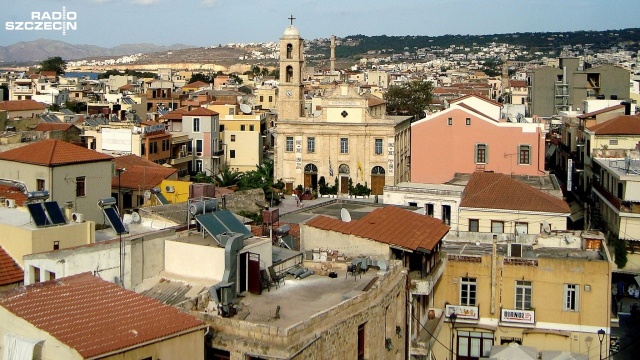 Grecja może znaleźć się poza strefą Schengen. Jak donoszą ogólnopolskie media taki scenariusz rozważa Komisja Europejska. Byłaby to kara za to, że Ateny nie chcą współpracować w sprawie przyjmowania uchodźców.