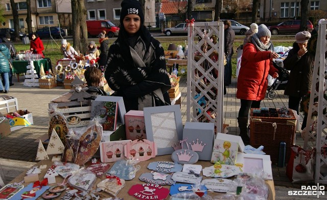 Kapuśniaczek, pierożki, świece, ozdoby i inne atrakcje można znaleźć w niedzielę na Świątecznym Jarmarku Rękodzieła na szczecińskim Pogodnie.