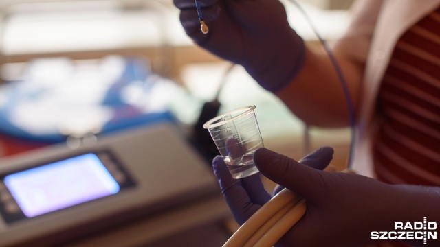 Lekarze ze szpitala w Zdunowie diagnozują choroby płuc bez otwierania klatki piersiowej.