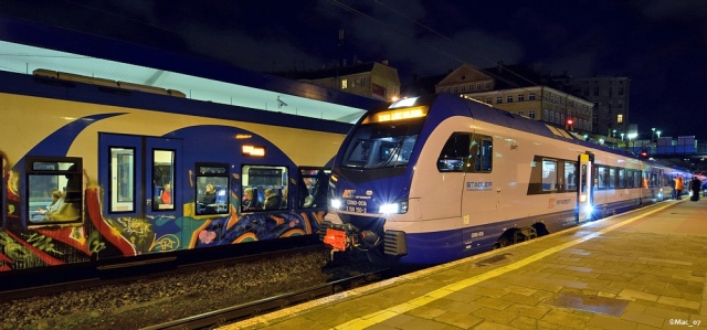 Wandale zniszczyli nowy wagon Przewozów Regionalnych. Nieznani sprawcy namalowali graffiti na pociągu należącym do Zachodniopomorskiego Urzędu Marszałkowskiego.