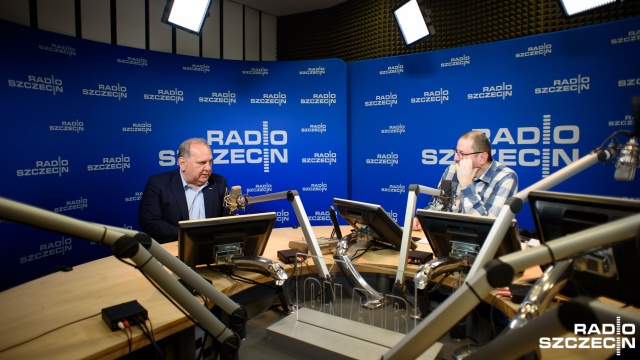 Pogoń skończy rok na finansowym plusie - zapewnia Jarosław Mroczek.