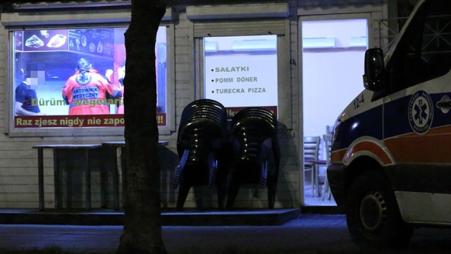 Policja szuka dwóch sprawców, którzy awanturowali się w barze w Świnoujściu. Mężczyźni uderzyli właściciela i uciekli.