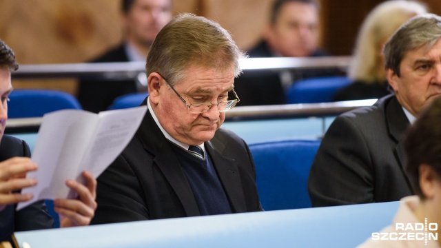 Nowy radny szczecińskiej Rady Miasta zaprzysiężony. Krzysztof Piotrowski złożył ślubowanie i zasilił szeregi klubu Prawa i Sprawiedliwości. Zastąpił Piotra Janię, który został wojewodą zachodniopomorskim.