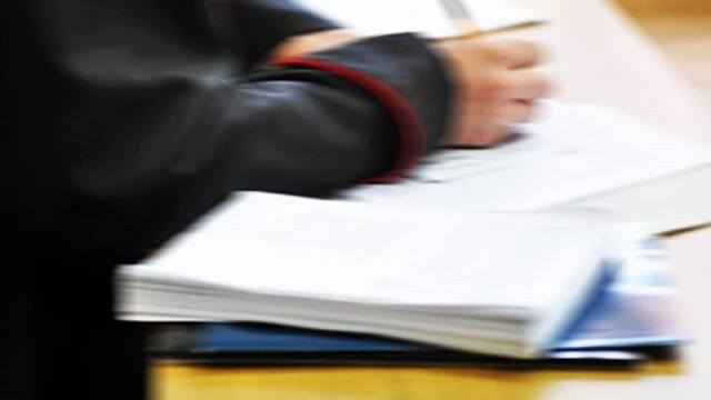 Prokuratura wszczęła śledztwo w sprawie śmierci niemowlaka, którego we wtorek po południu przyniósł ojciec do szpitala przy ul. Unii Lubelskiej w Szczecinie. Dziecko było martwe.