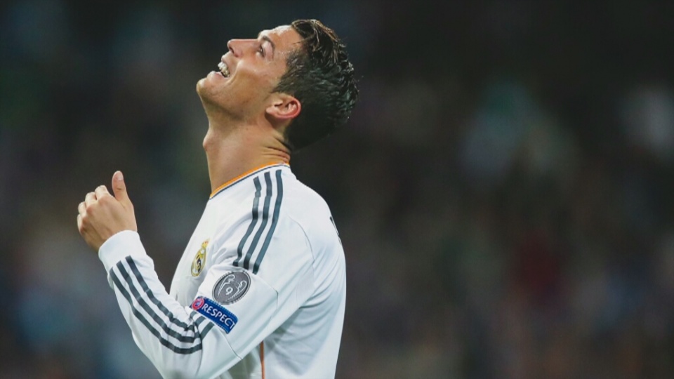 Cristiano Ronaldo zdobył Złotą Piłkę, czyli nagrodę dla najlepszego piłkarza w 2014 roku. Fot. Agencja TVN/x-news