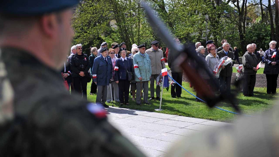 Święto Flagi na Jasnych Błoniach w Szczecinie. Fot. Łukasz Szełemej [Radio Szczecin]