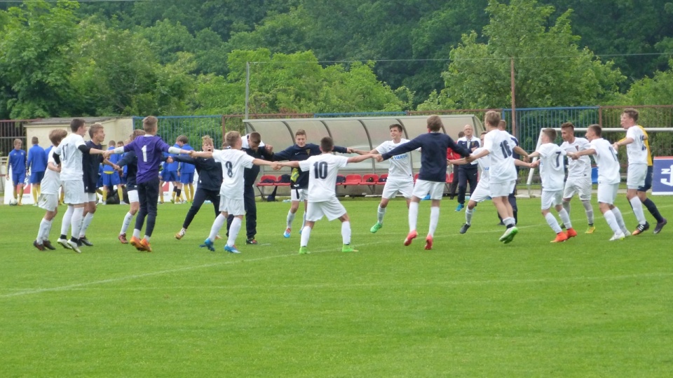 Pogoń Szczecin zajęła trzecie miejsce w międzynarodowym turnieju chłopców rocznika 2001, Szczecin Cup 2015. Fot. Łukasz Rabikowski [Radio Szczecin]