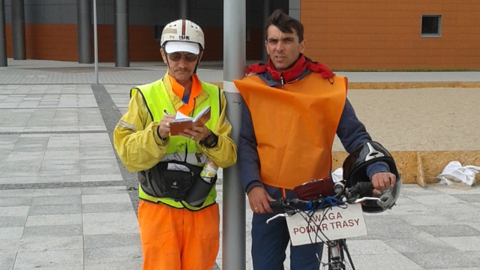 Tadeusz Dziekonski - atestator PZLA i Robert Szych - dyrektor PZU Maratonu Szczecińskiego. Fot. Robert Szych