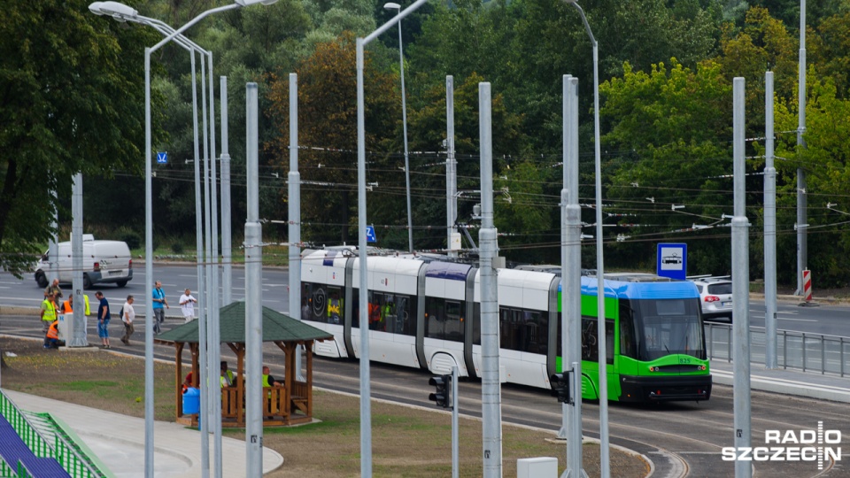 Tramwaj Swing na trasie Szczecińskiego Szybkiego Tramwaju. Fot. Konrad Nowak [Radio Szczecin]