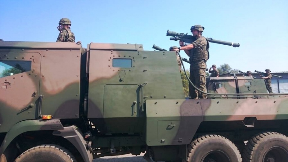 Trening żołnierzy przed defiladą w Warszawie. Fot. 12 Brygada Zmechanizowana Szczecin.