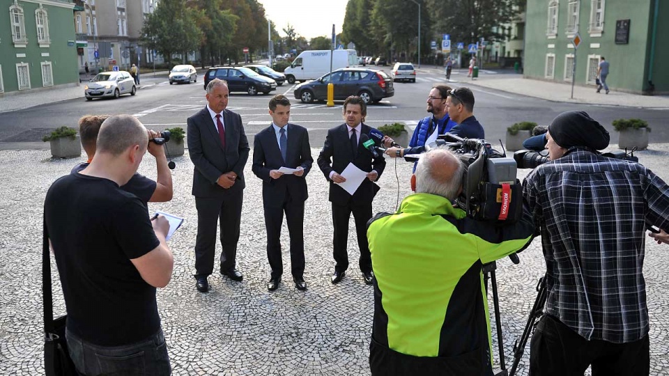 .Nowoczesna chce referendum w sprawie m.in. pomnika Lecha Kaczyńskiego. Fot. Łukasz Szełemej [Radio Szczecin]