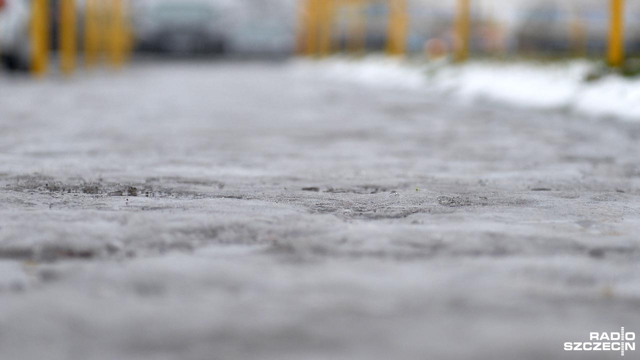 Uwaga kierowcy, w regionie temperatura utrzymuje się na minusie, warto więc ściągnąć nogę z gazu.