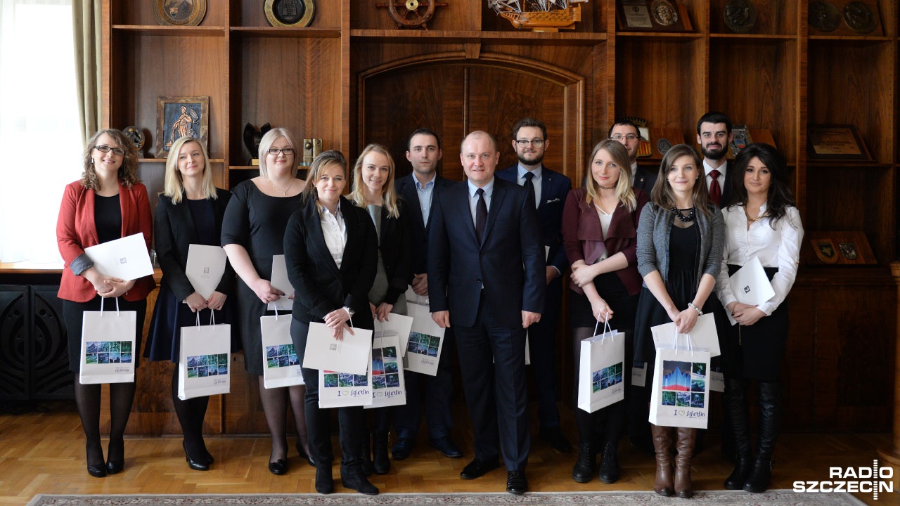 Trwa nabór wniosków na stypendia prezydenta dla studentów i doktorantów ze Szczecina. Aby się o nie ubiegać trzeba spełnić kilka warunków.